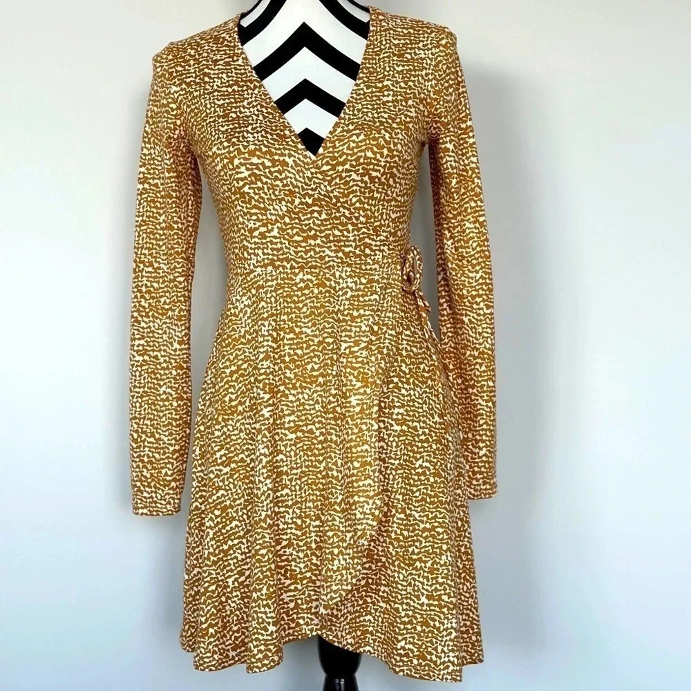 Forever 21 Gold Print‎ Wrap Dress Sz Sm
